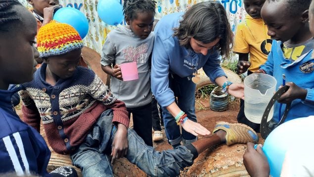 Los proyectos de voluntariado impulsados por universidades españolas crecen un 37% en el último año