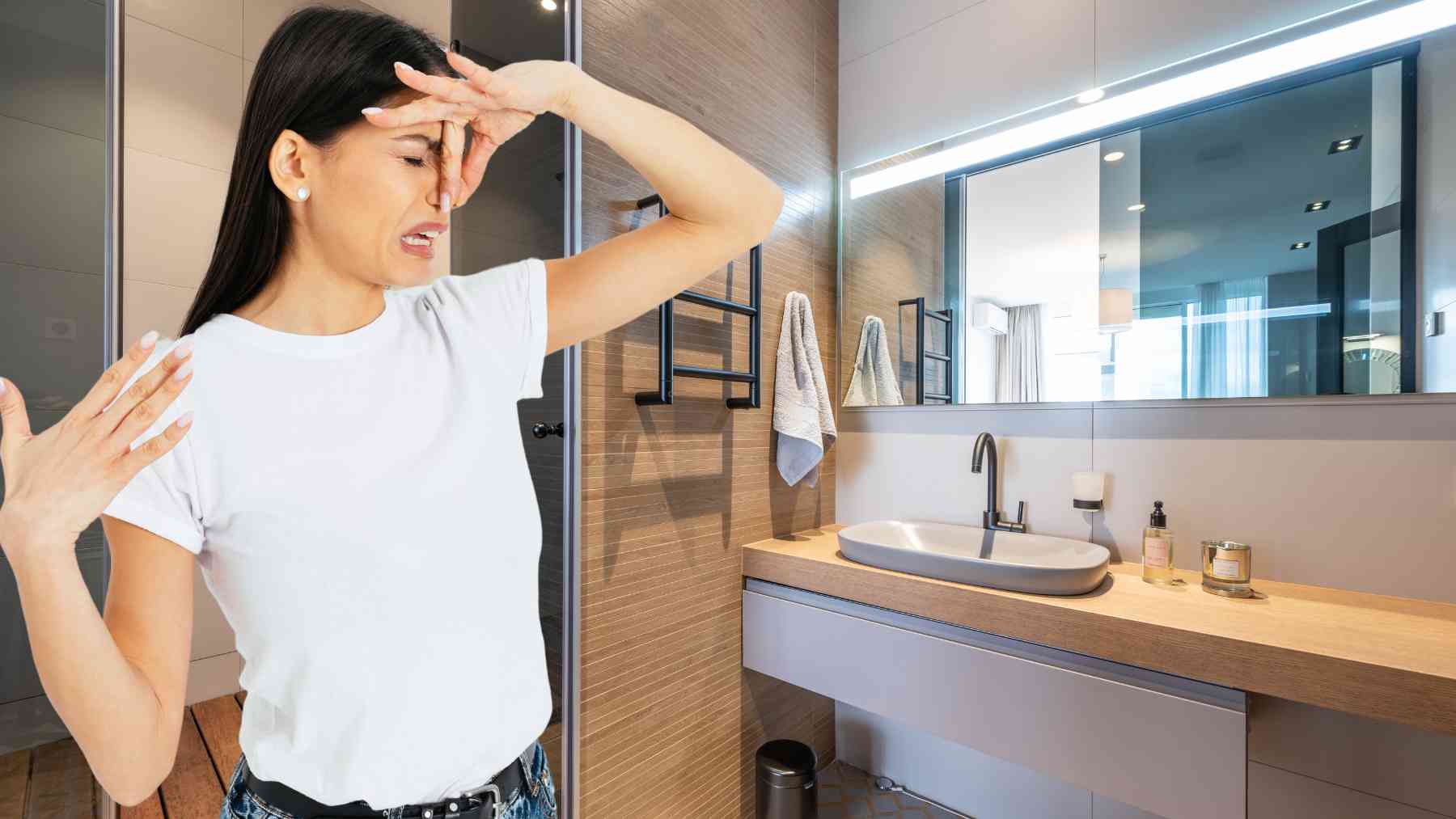 Una joven con cara de ‘asco’ en el baño.