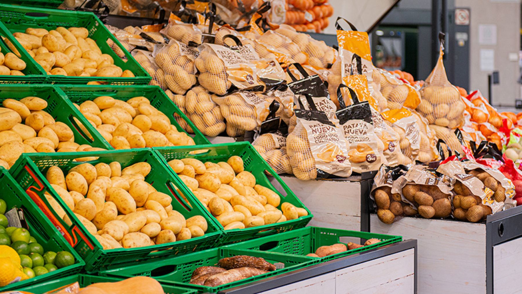 Sección de frutas y verduras en Mercadona.