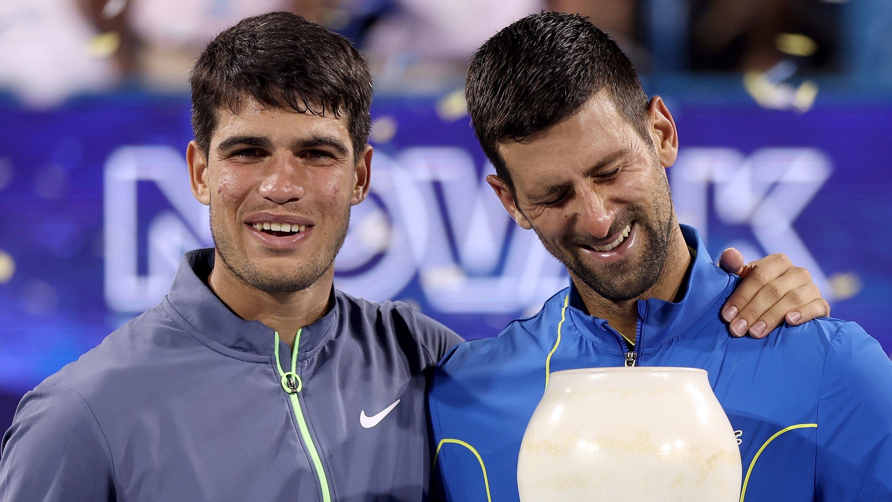 Carlos Alcaraz y Novak Djokovic. (Getty)