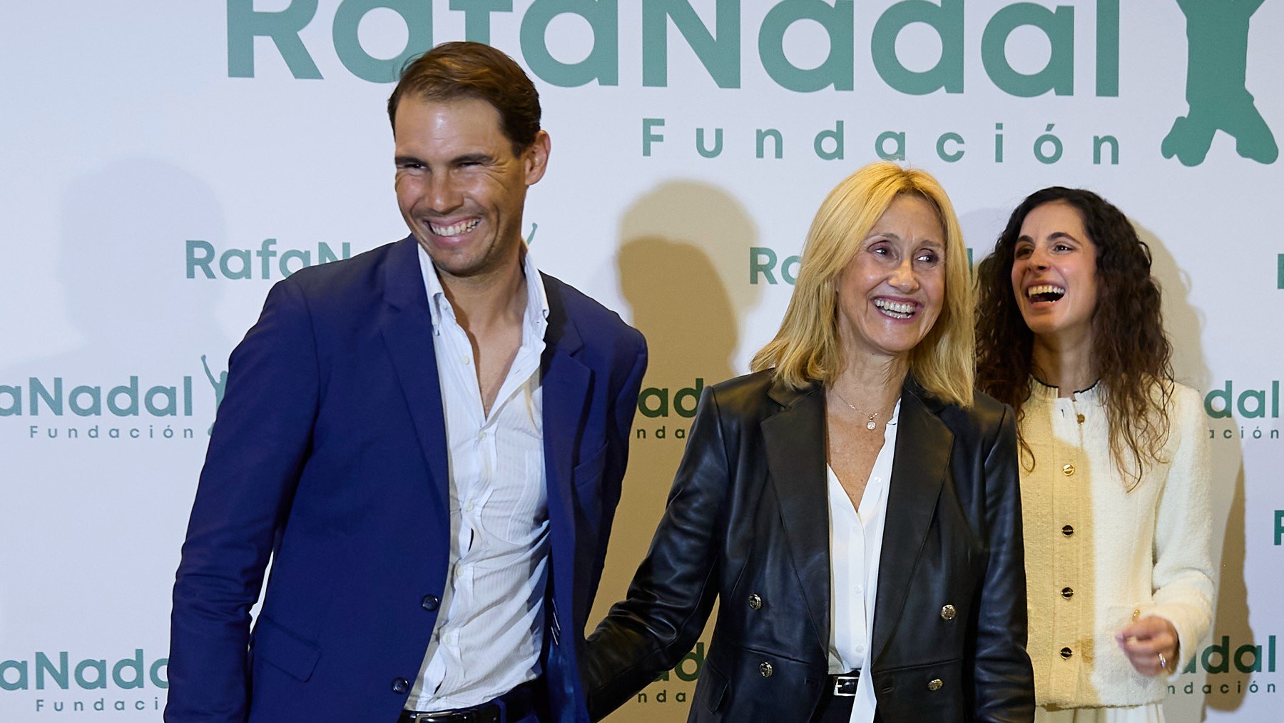 Rafa Nadal, junto a su madre y hermana. (Getty)