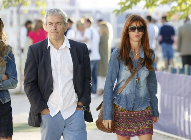 Carlos Sobera y Patricia Santamarina paseando