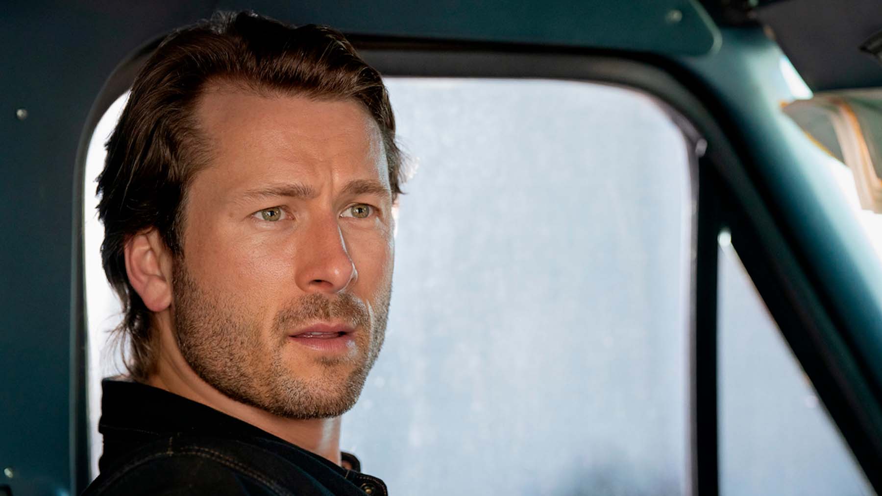 Glen Powell en ‘Hit Man’ (AGC Studios).