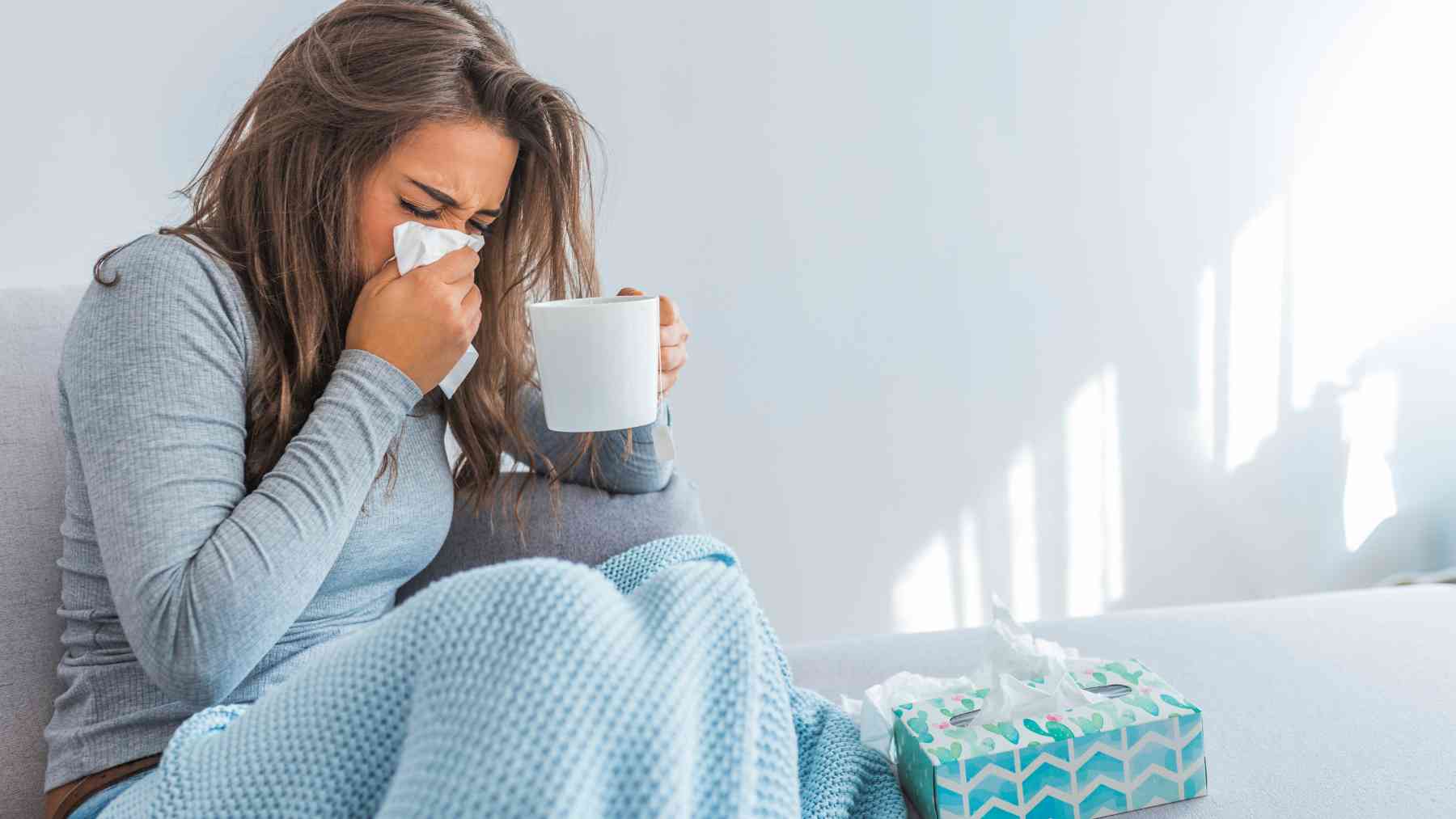 The trick that suddenly stops a cold: Science confirms it