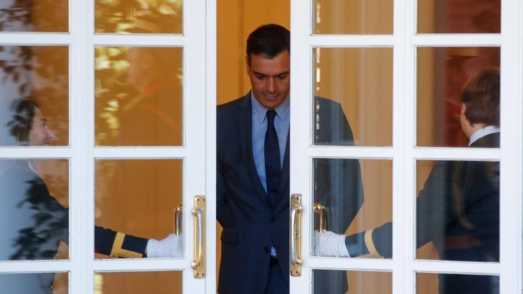 Afectados por reclamaciones del ingreso mínimo retan por carta a Sánchez: Dijo que nadie se quedaría atrás