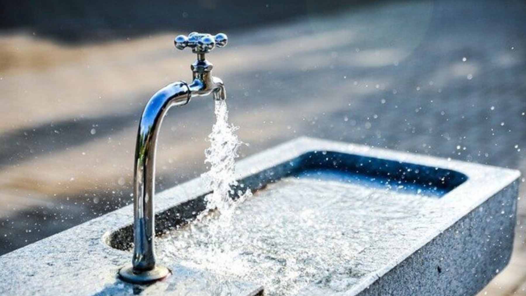 Fuente pública de agua potable.