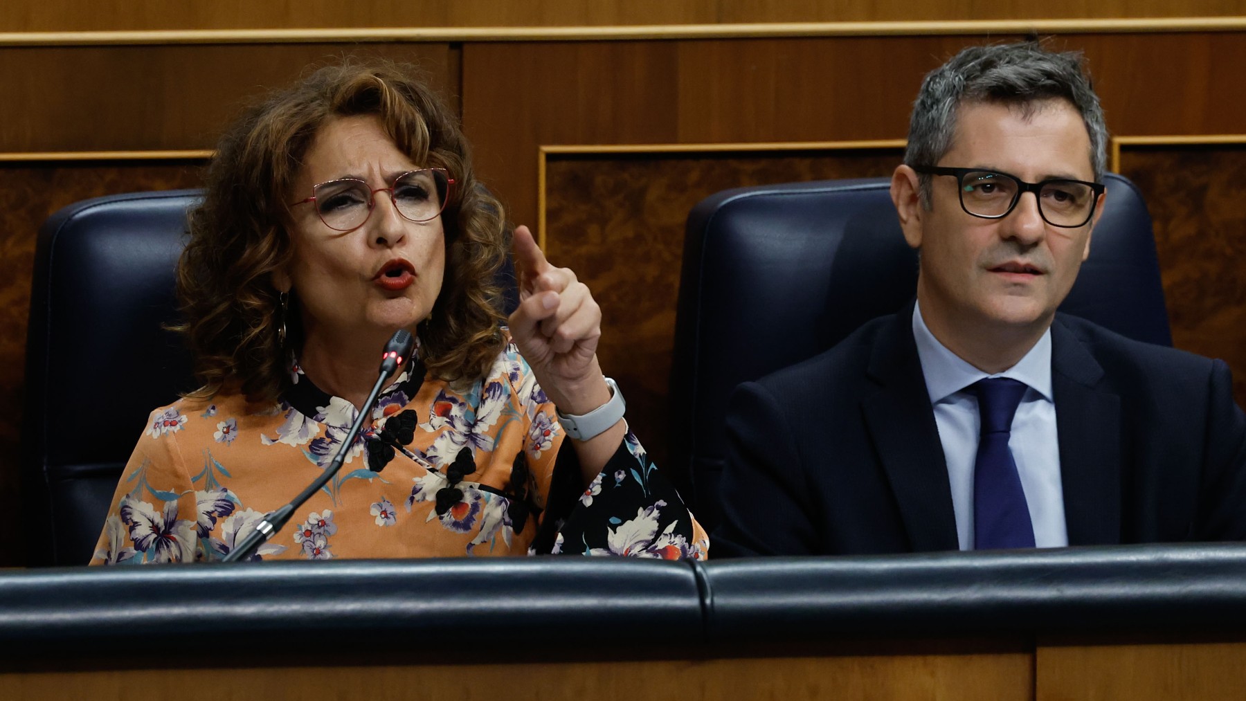 María Jesús Montero durante la sesión de control al Gobierno que este miércoles se celebra en el Congreso. (EFE)