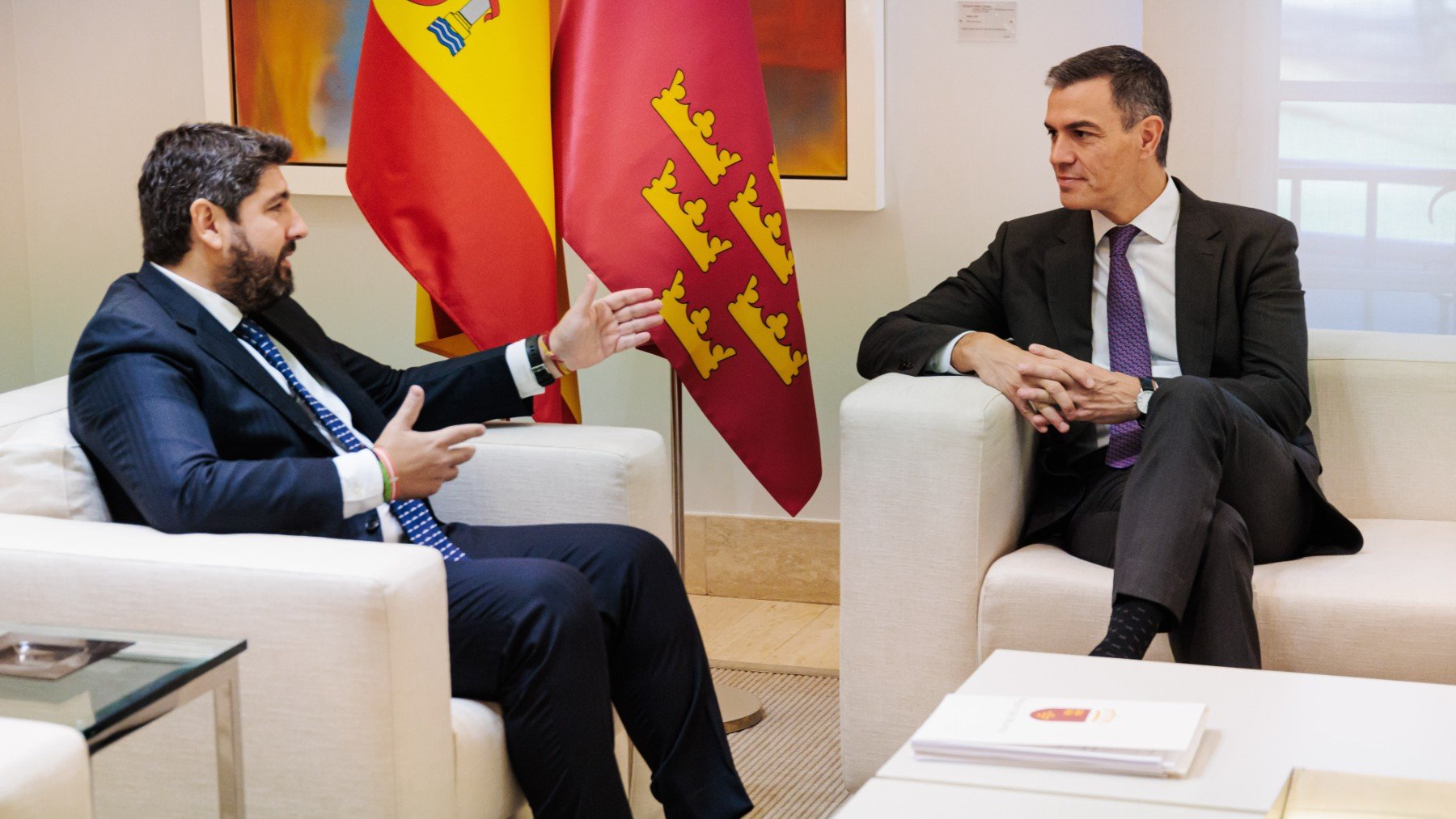 López Miras y Pedro Sánchez. (Foto: Europa Press)