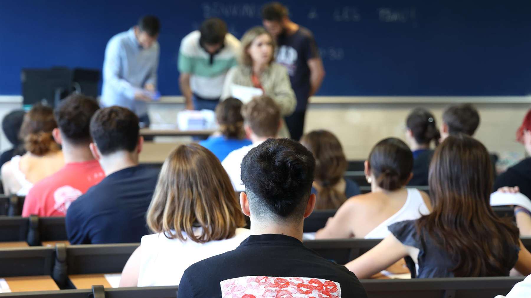 Alumnos antes de comenzar uno de los exámenes de las pruebas de acceso a la universidad.