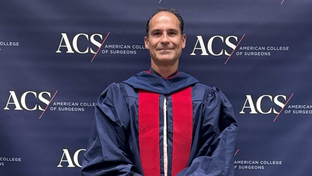 El Dr. César Ramírez ingresa en el Colegio Americano de Cirujanos