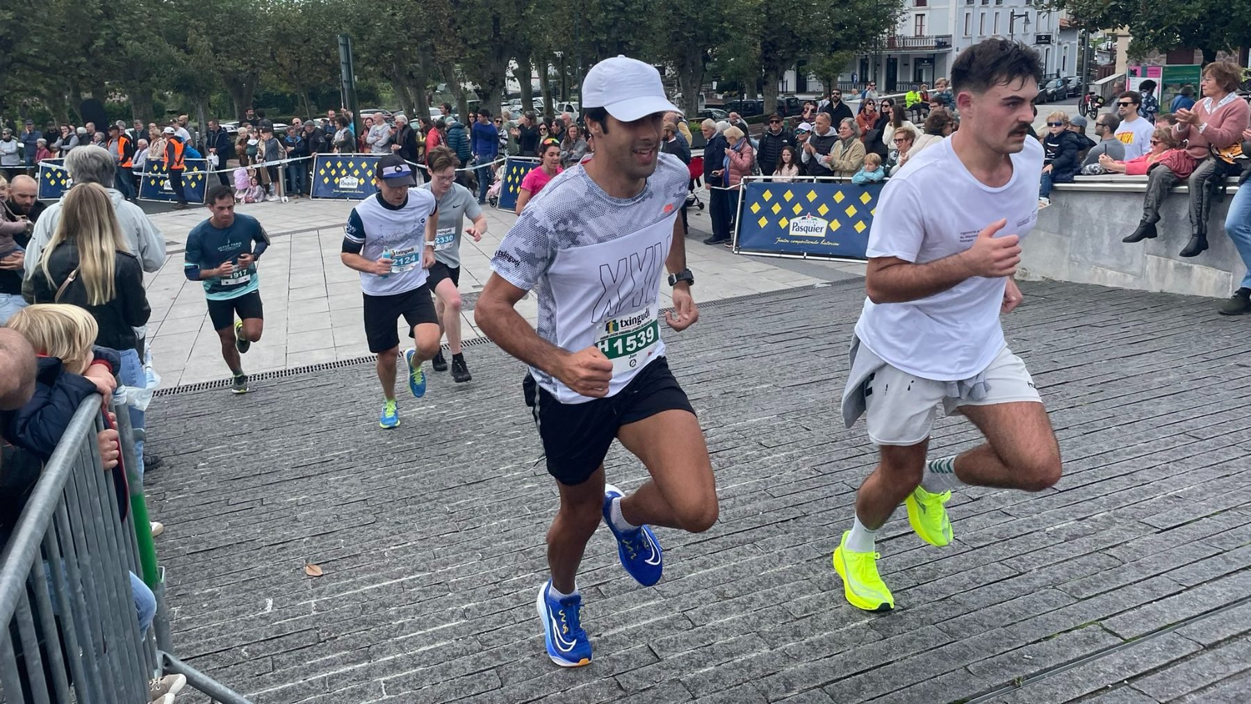 Imagen de este domingo en la media maratón de Hondarribia.