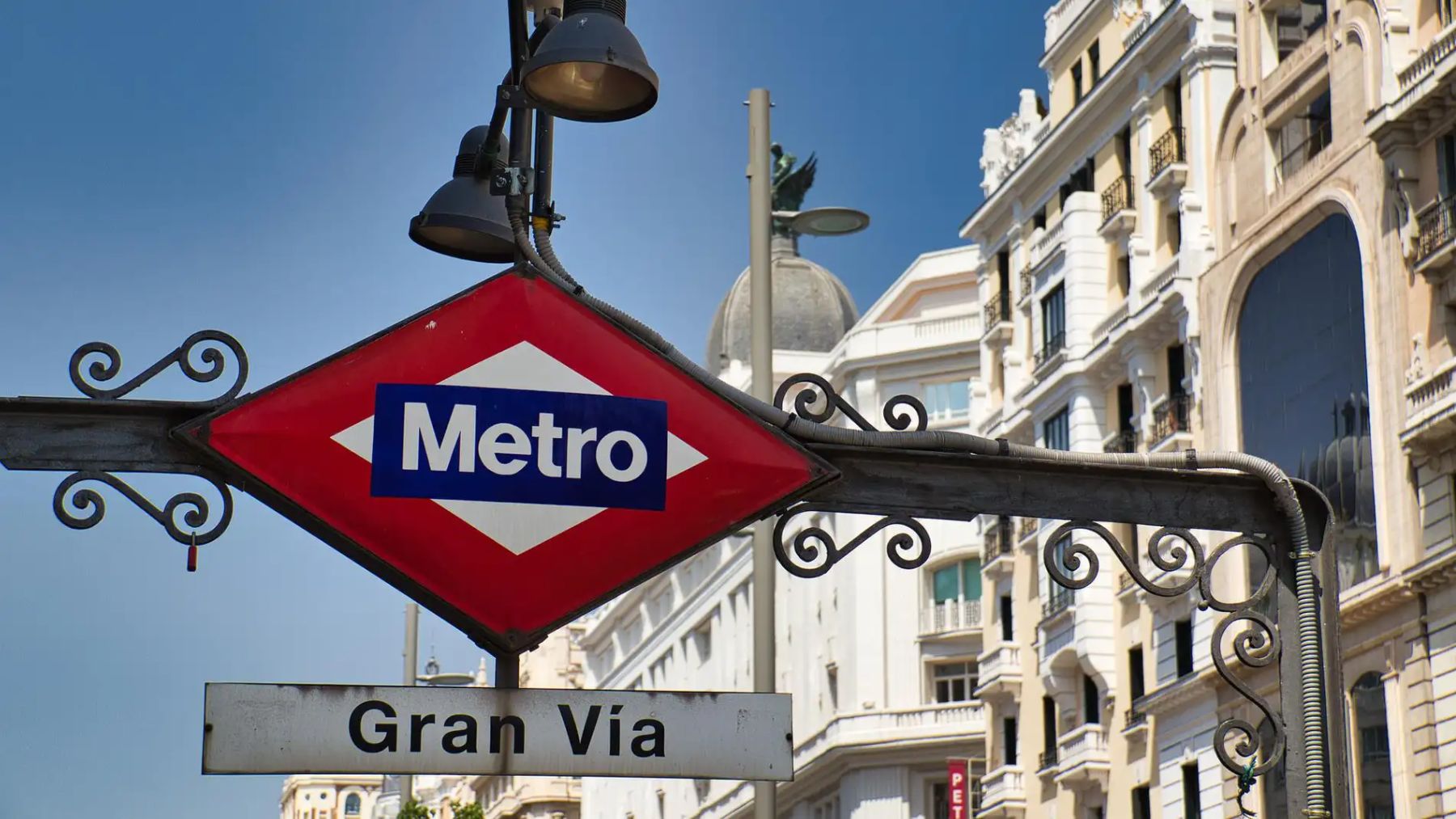 Parada Metro Gran Vía.