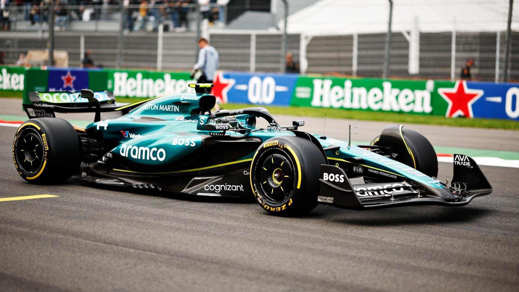 Fernando Alonso con el Aston Martin. (Getty)