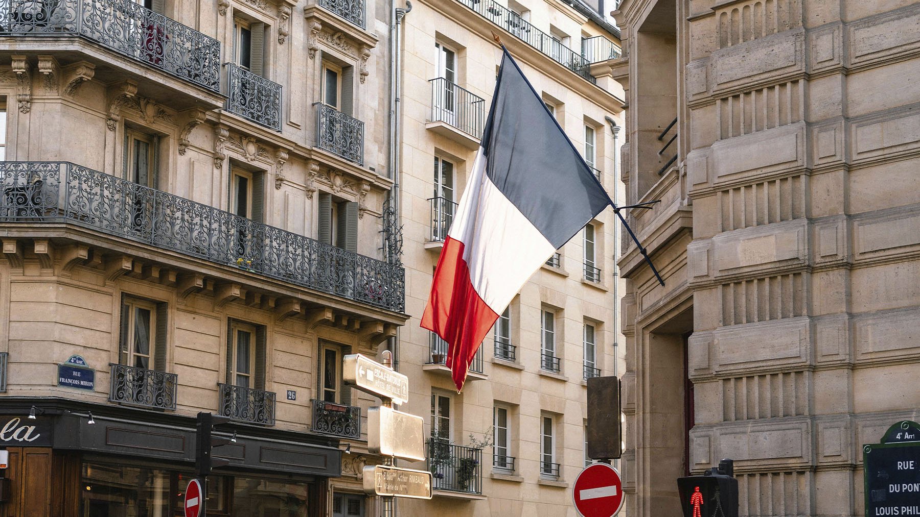 Bandera de Francia. Foto: Pexels.