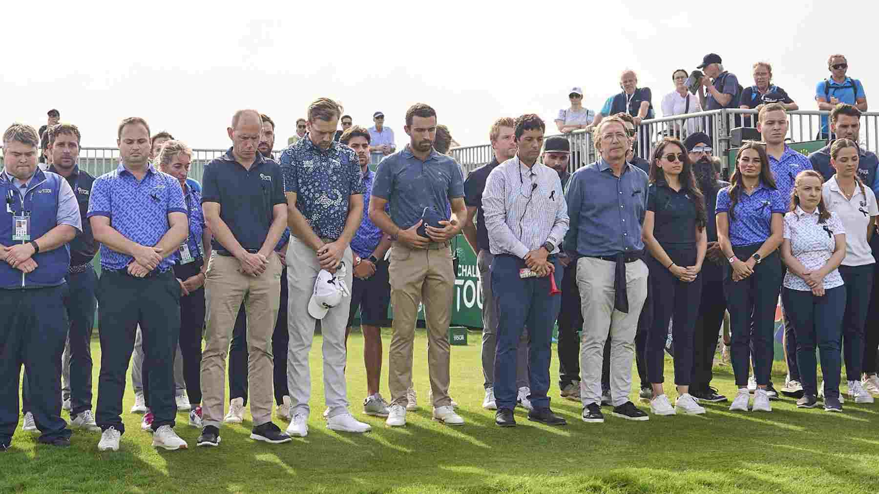 Minuto de silencio en la primera jornada del Rolex Challenge Tour Grand Final. GETTY IMAGES