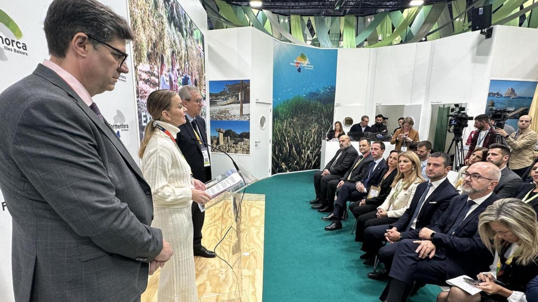 Marga Prohens en la WTM de Londres en 2023.