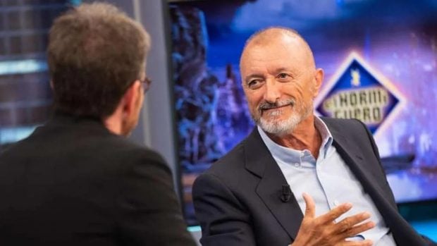 Pablo Motos y Arturo Pérez-Reverte en 'El Hormiguero'.