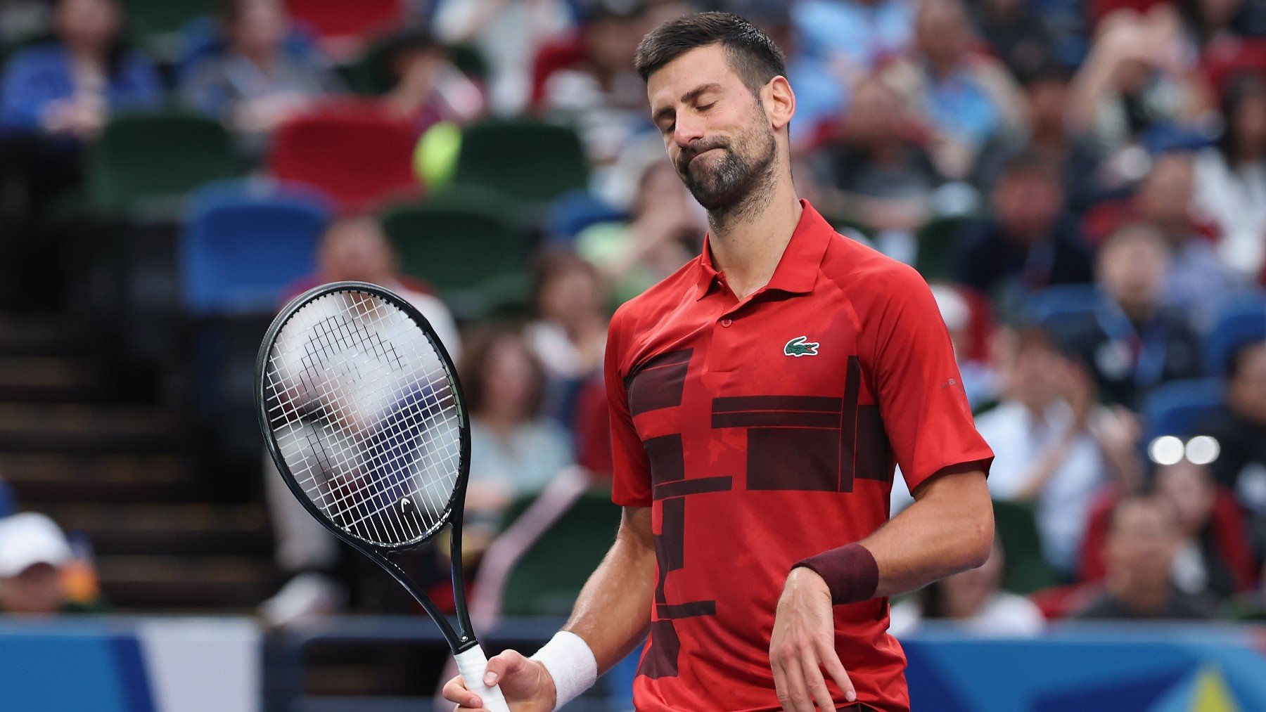 Djokovic, durante su partido del Six Kings Slam ante Sinner. (Getty)