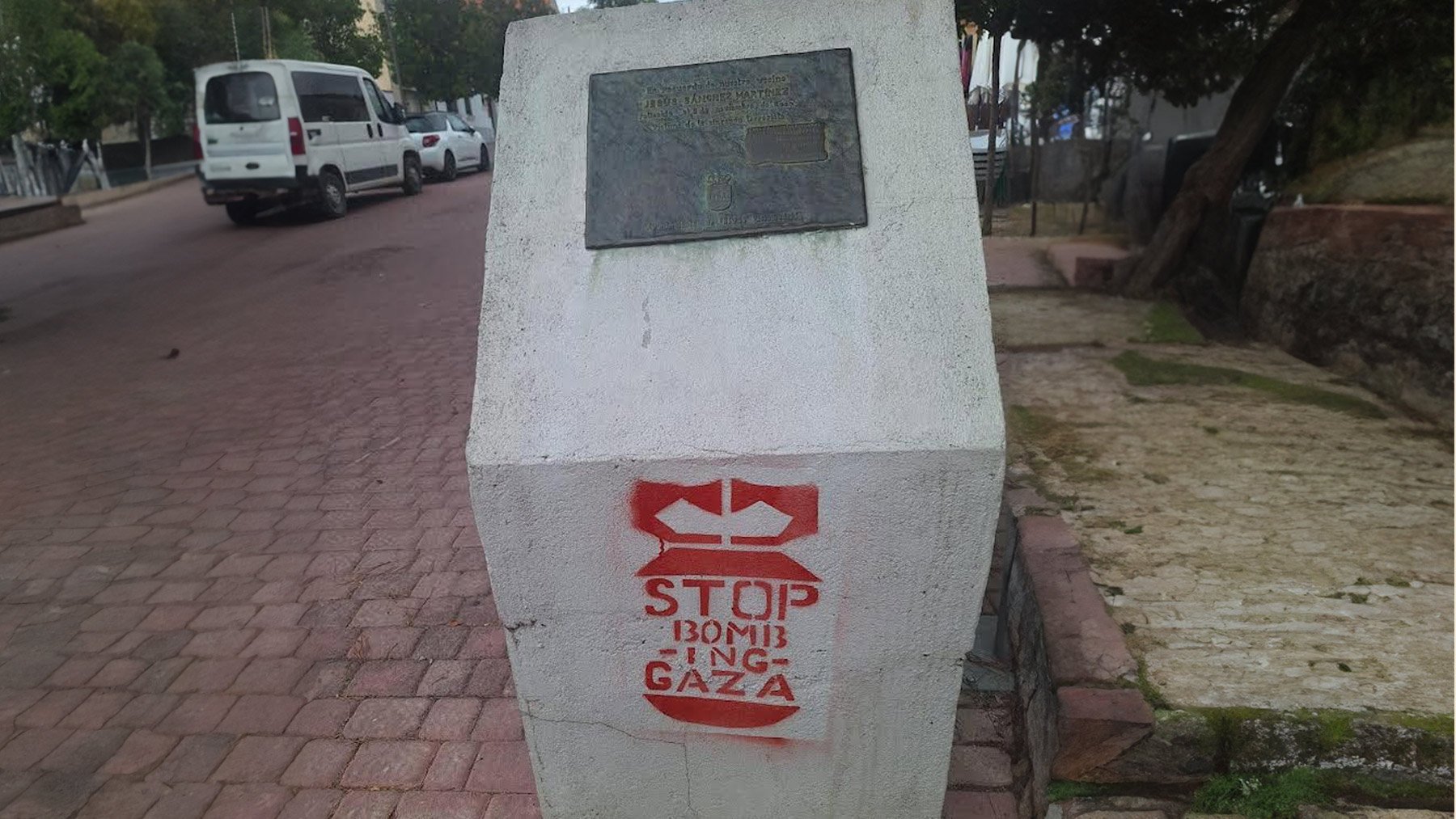 Monumento a Jesús Sánchez Martínez, víctima de ETA.