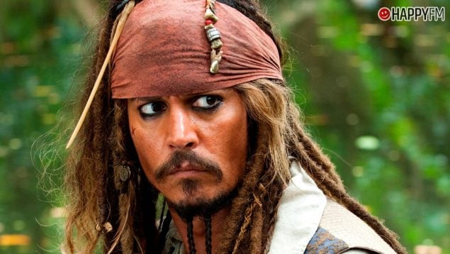 Johnny Depp como Jack Sparrow en Piratas del Caribe.