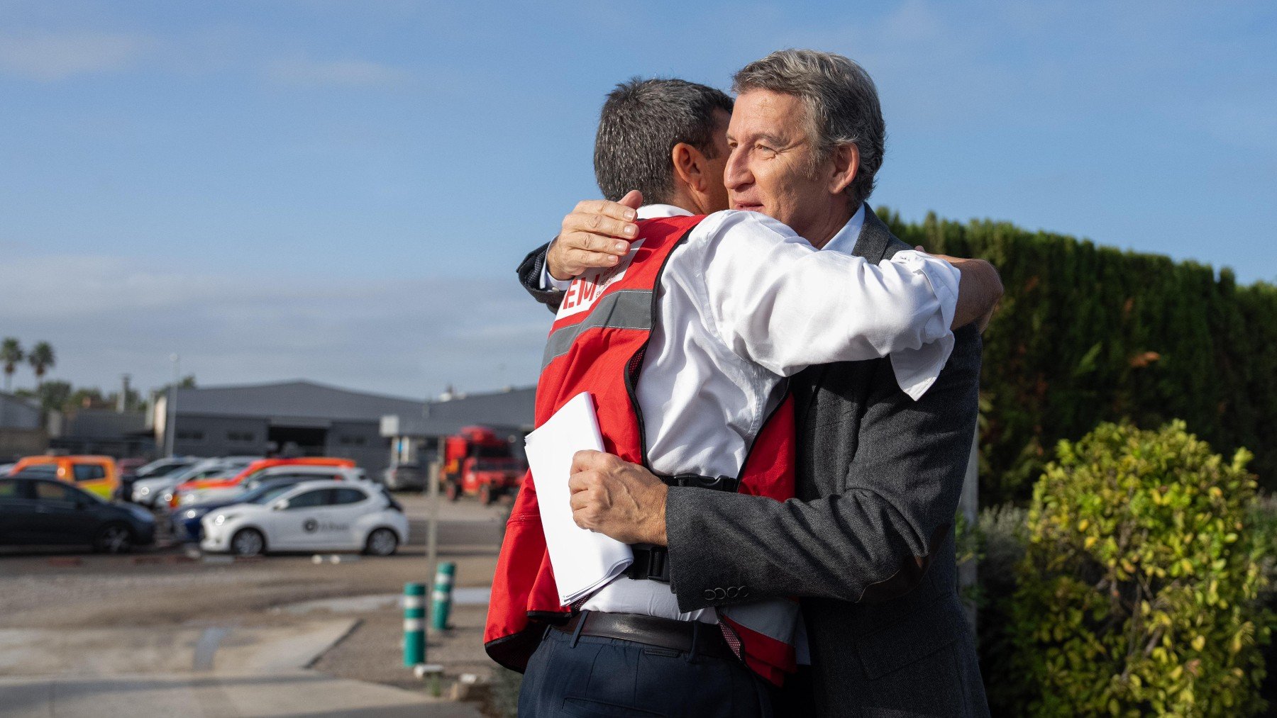 Mazón y Feijóo. (Foto: Diego Puerta)