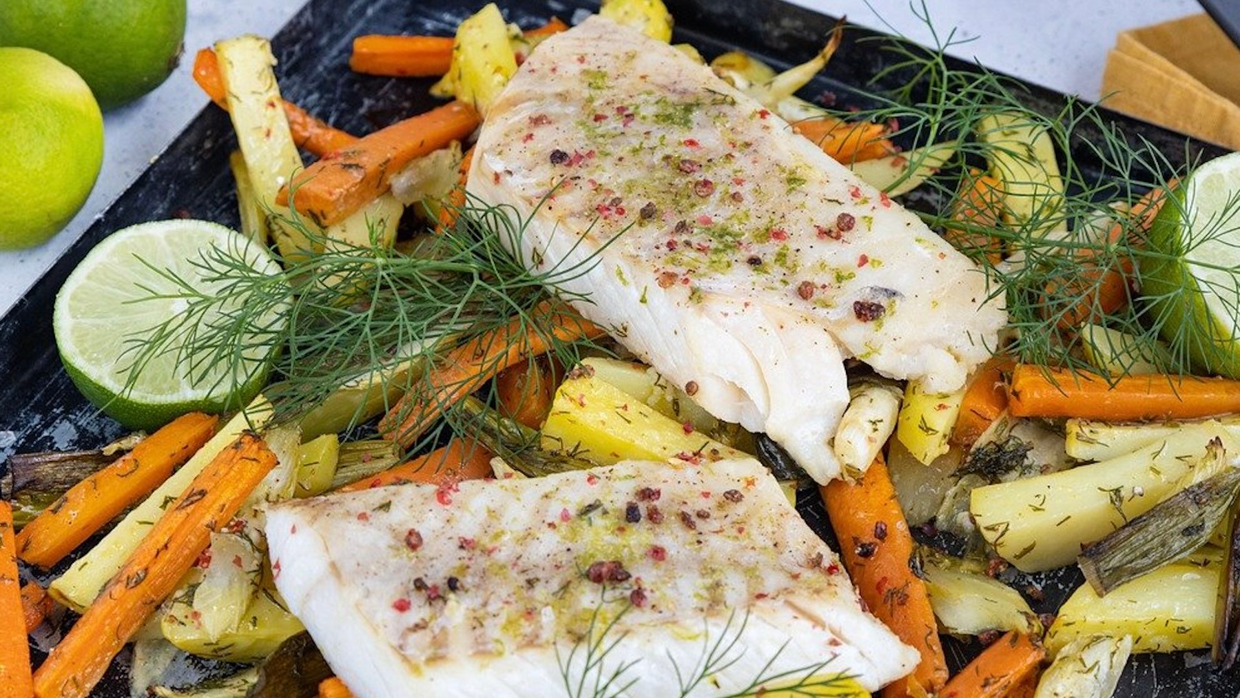 Filete de pescado con verduras.