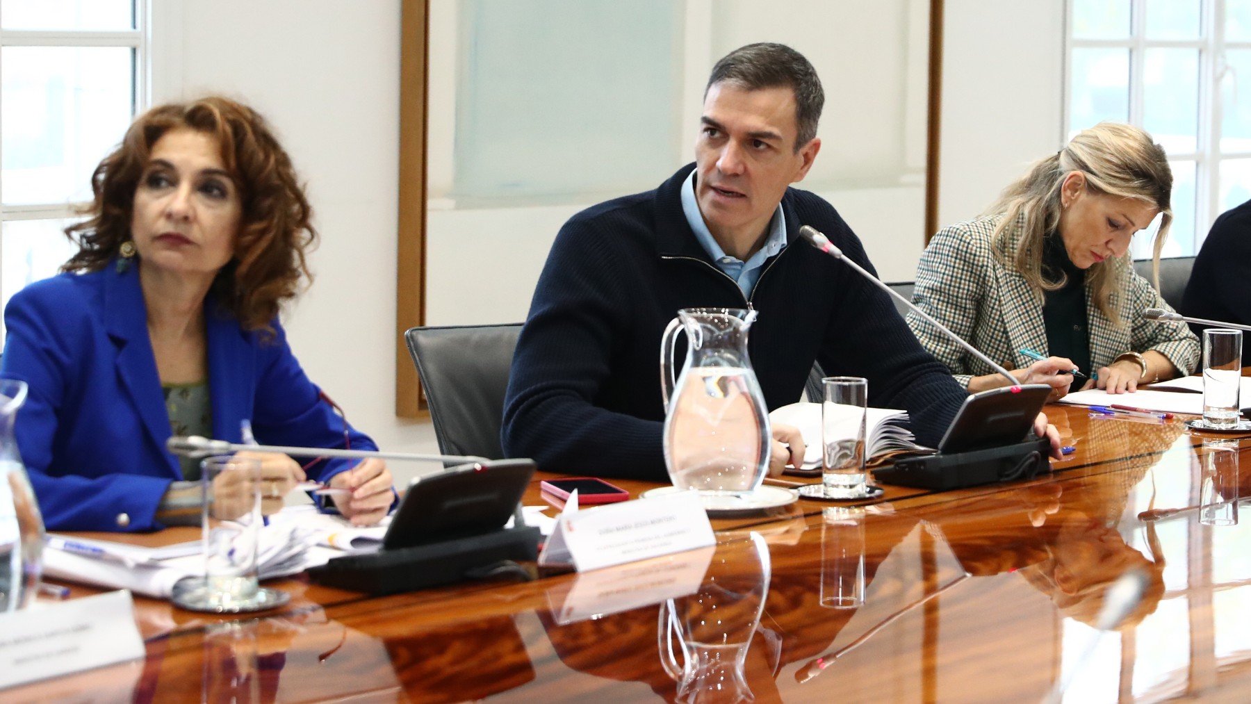 Sánchez en el comité de crisis de la DANA. (Foto: Moncloa)