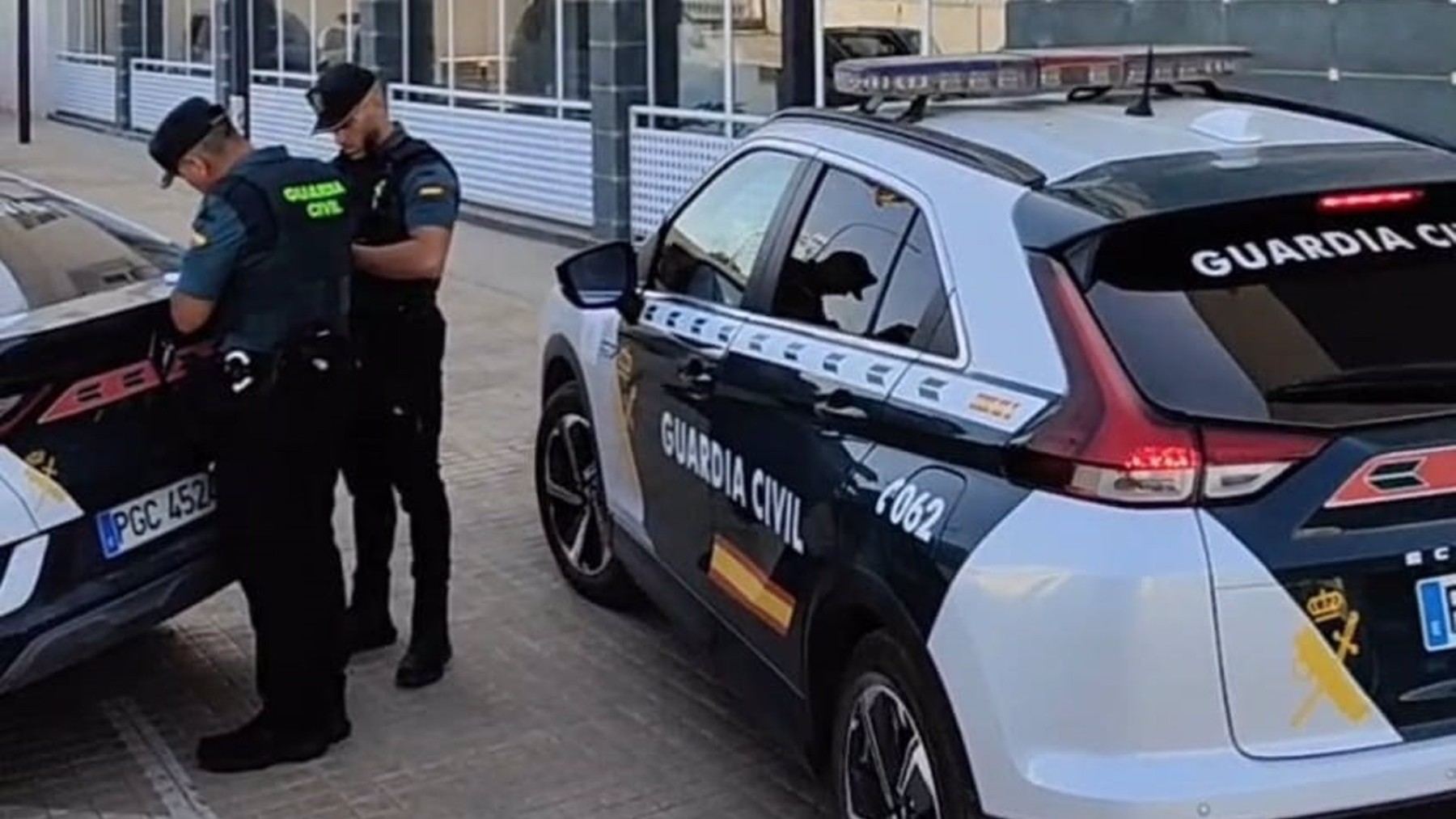 Agentes de la Guardia Civil.