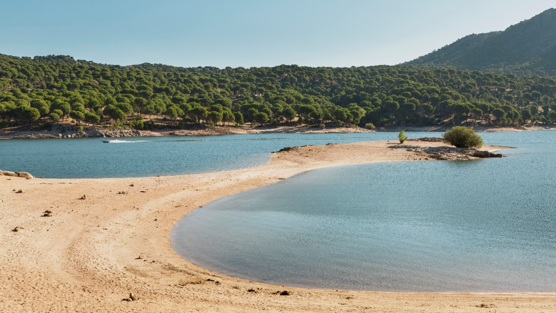 Embalses De San Juan Y Picadas Dos Para sos De Agua En El Coraz n De 