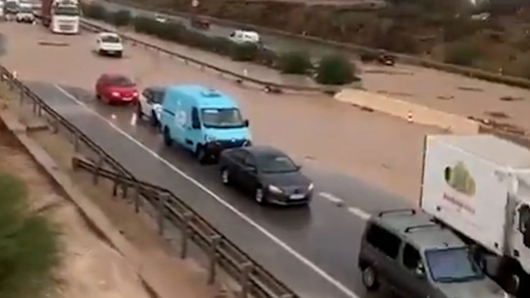 La A7 inundada en Almería por a DANA