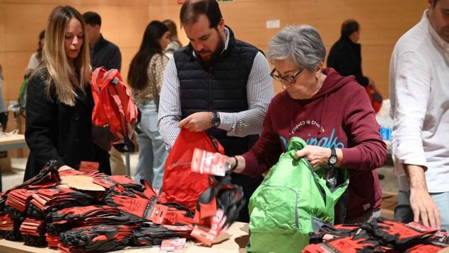 Endesa lanza un fondo de ayuda a los damnificados por la DANA, condona facturas y moviliza empleados