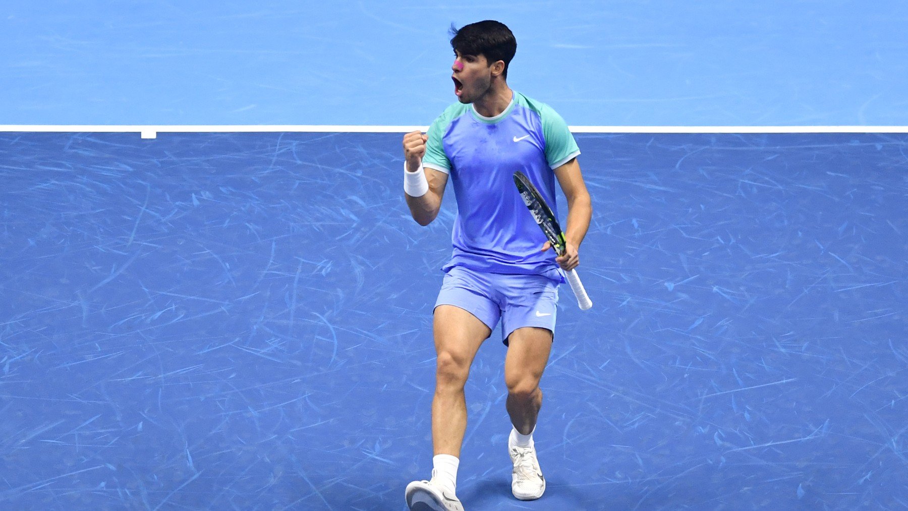 Alcaraz celebra un punto ganado ante Rublev. (Getty)