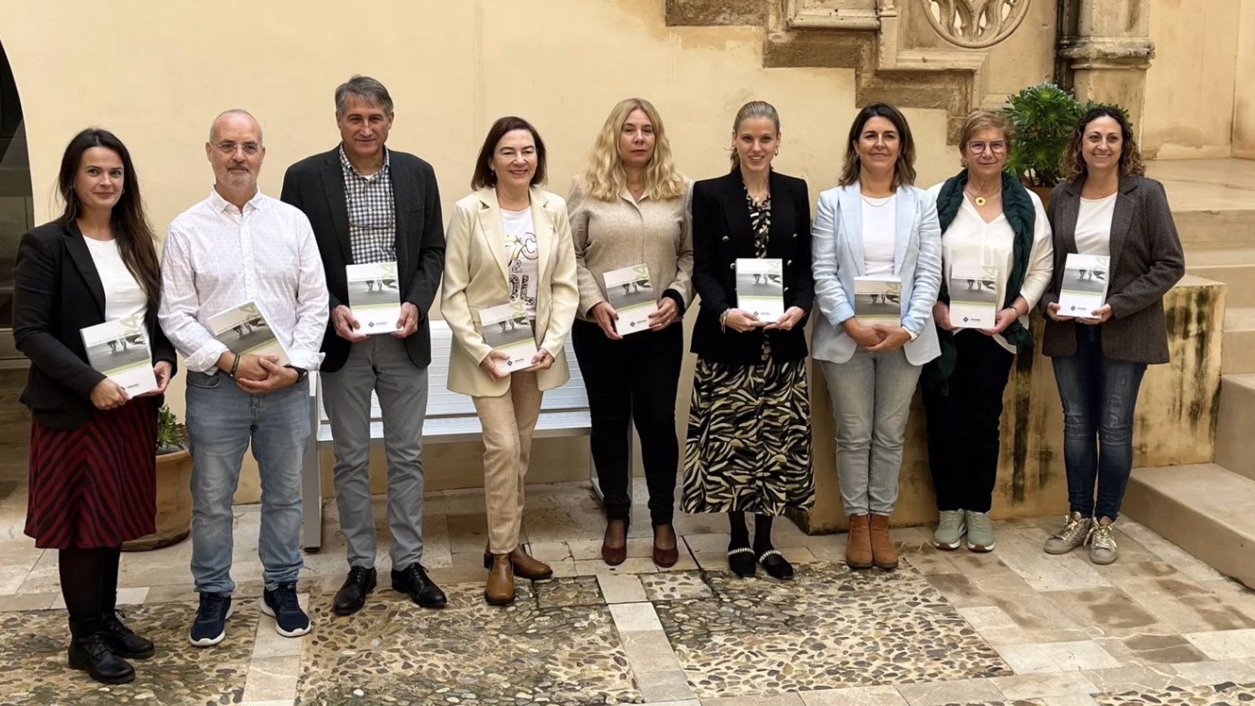 Presentación del Anuario del Envejecimiento.