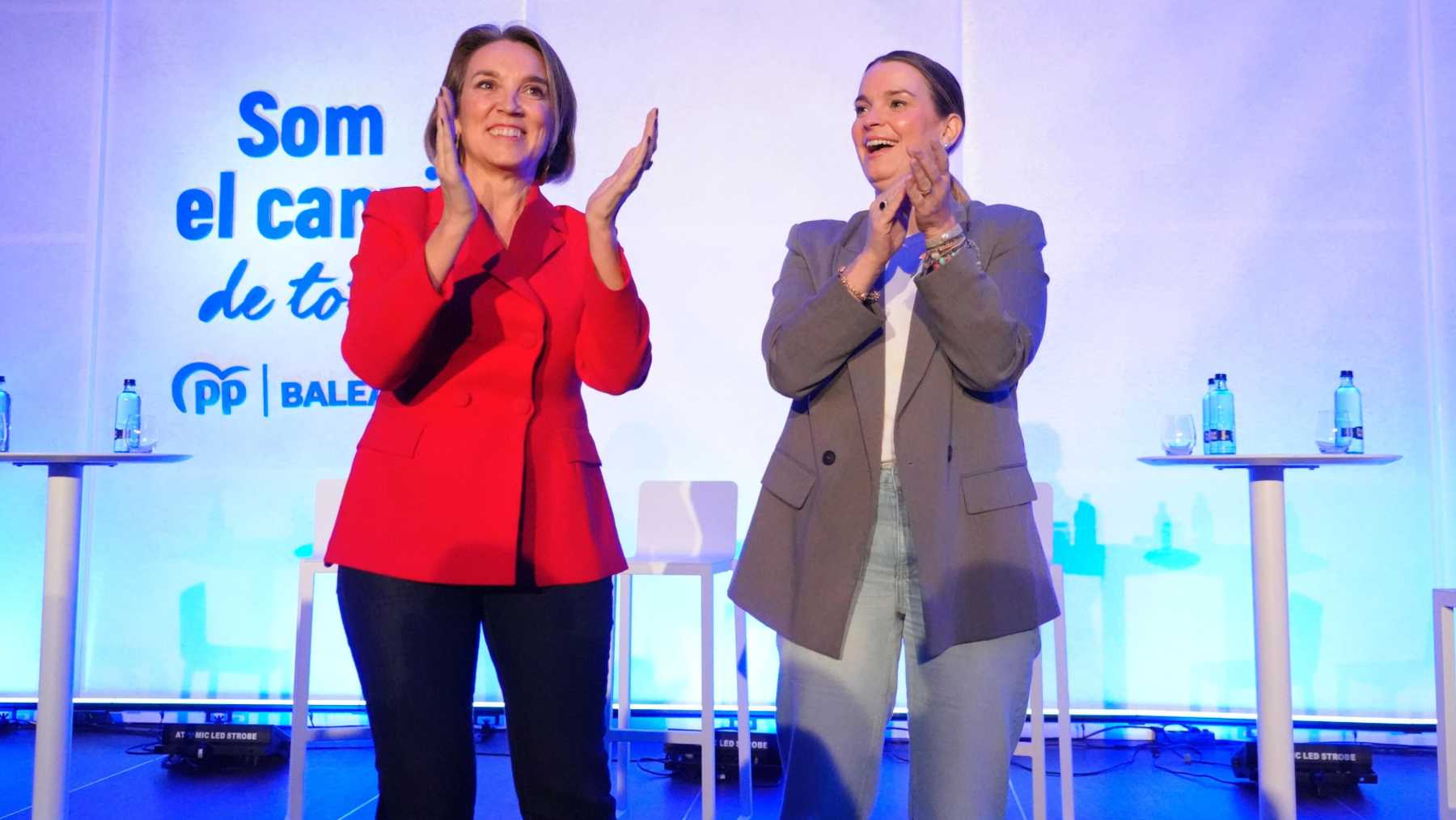 Cuca Gamarra y Marga Prohens, en la conferencia política del PP balear.