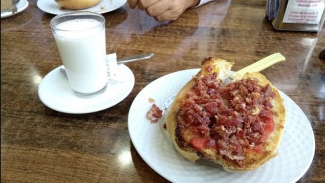 tostadas, jamón, desayunos