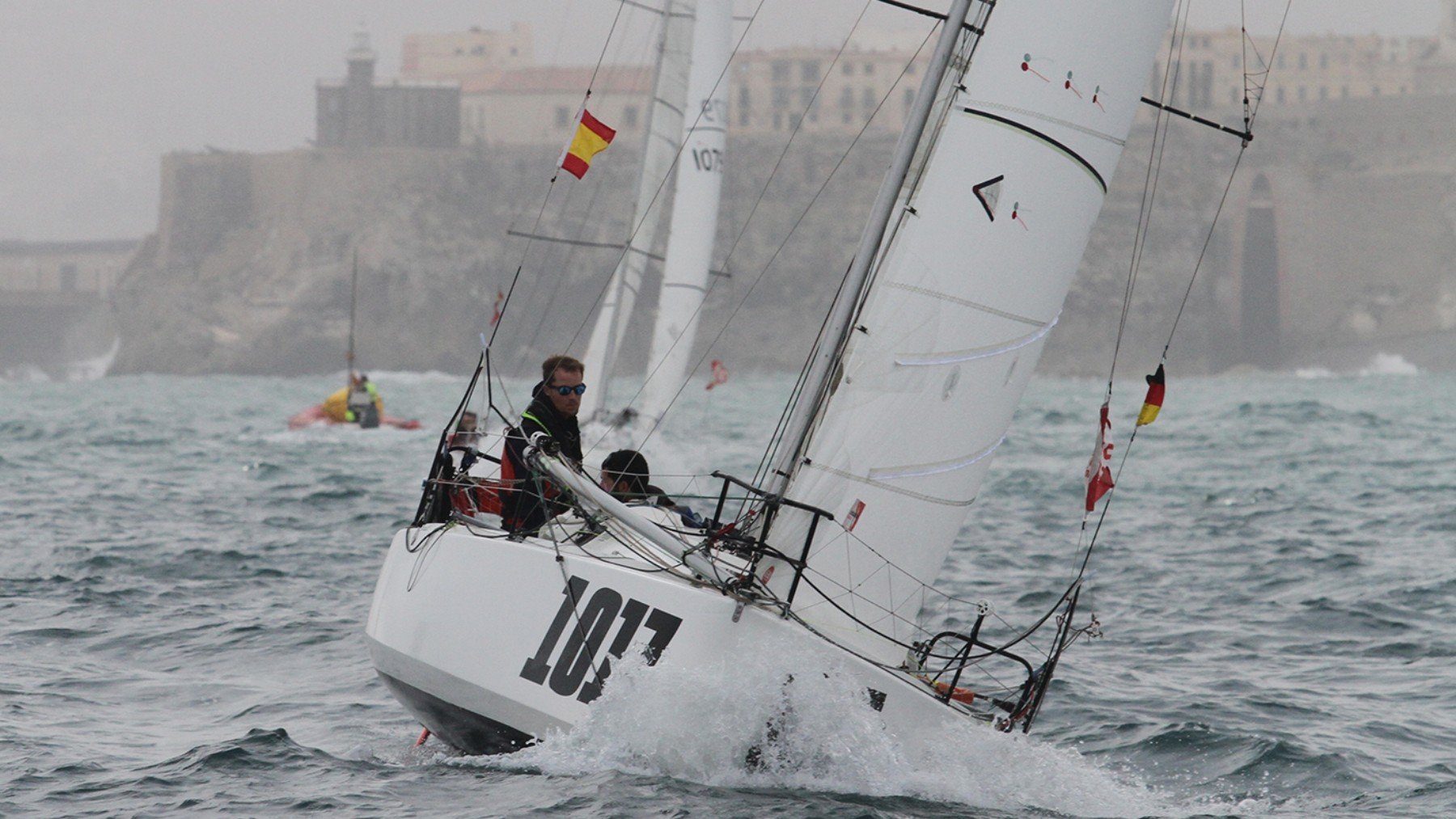 El Spritz momentos antes de la salida de Melilla con rumbo a Palma.