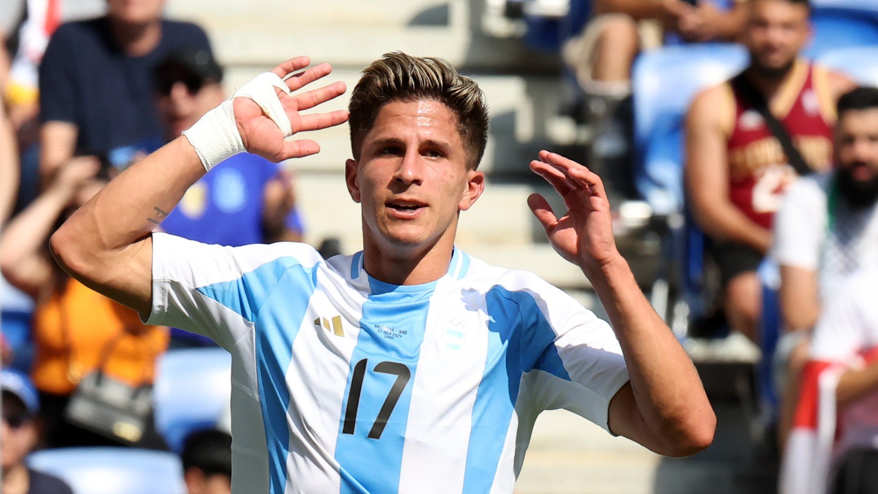 Giuliano Simeone, durante un partido con Argentina en los Juegos Olímpicos. (Getty)