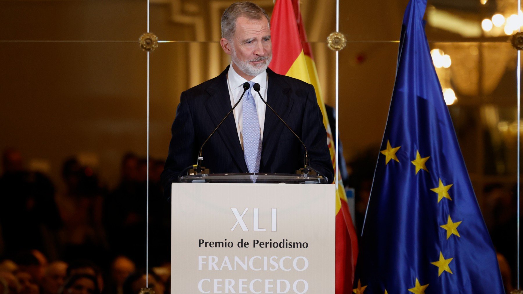 El Rey durante la ceremonia de entrega del Premio Francisco Cerecedo. (Foto: Efe)