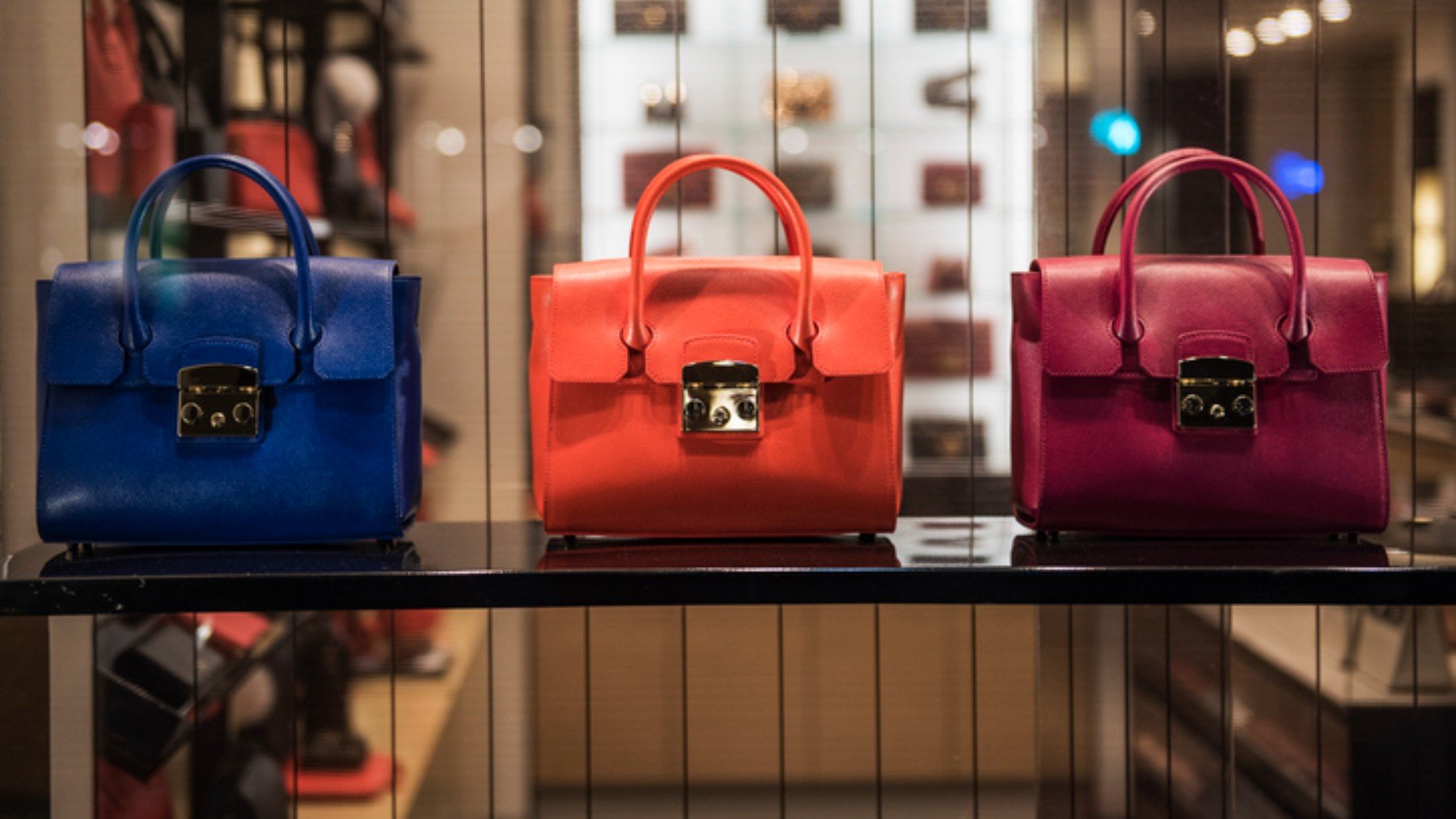 Adiós a las manchas: El truco para limpiar los bolsos de piel que tienes que hacer sí o sí para limpiarlos y que duren más tiempo