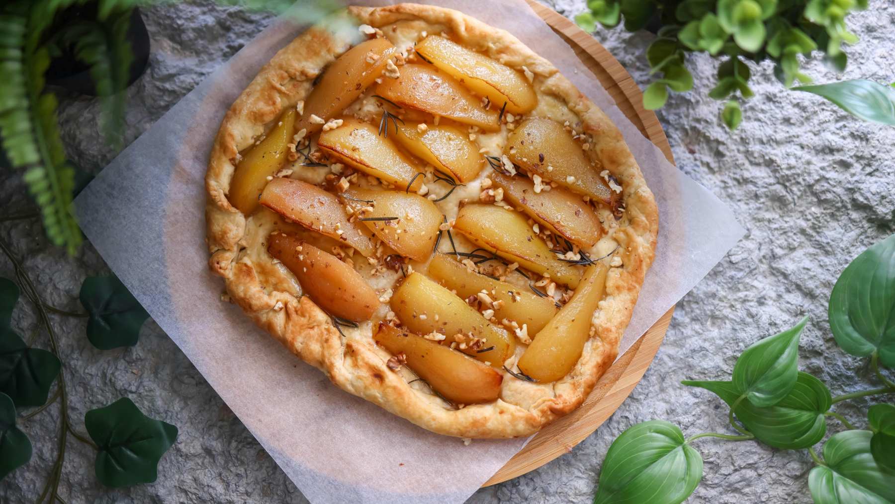 Tarta de peras y almendras.