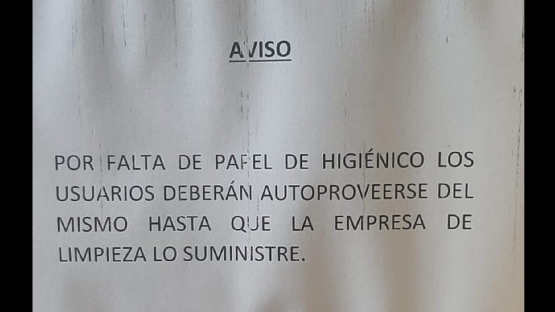 Aviso colocado en la Agrupación de Tráfico de Las Palmas de Gran Canaria.