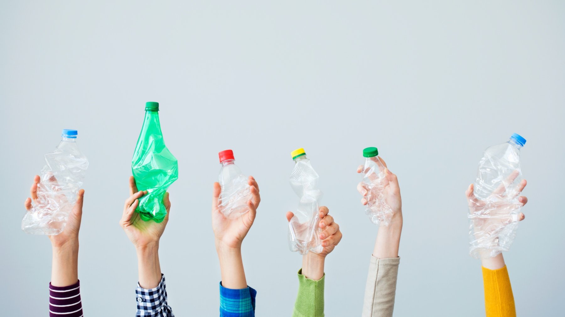 Botellas de plástico.