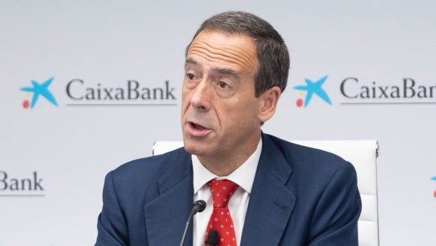 CaixaBank, impuesto a la banca