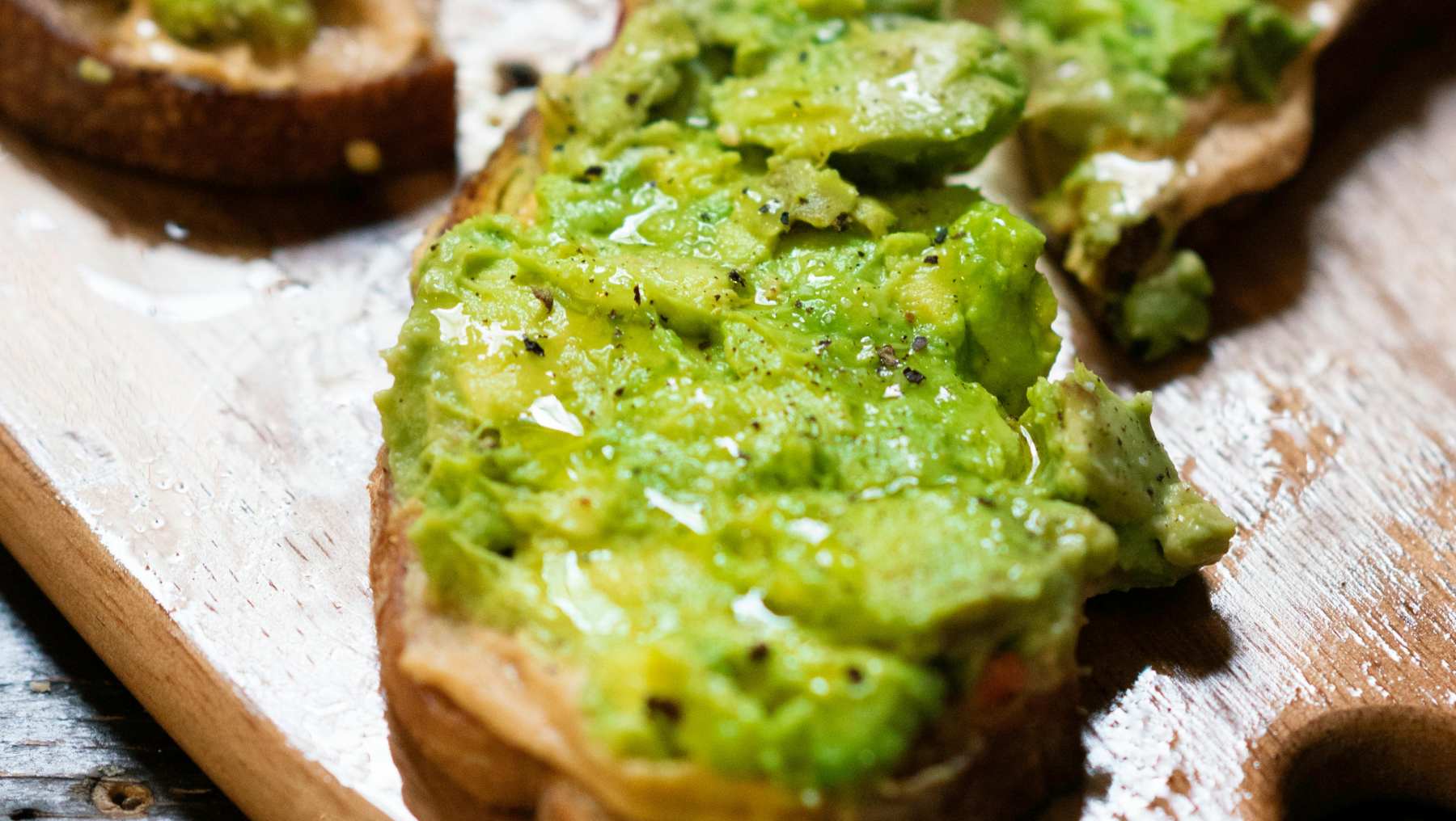 Tostadas de batata con guacamole.