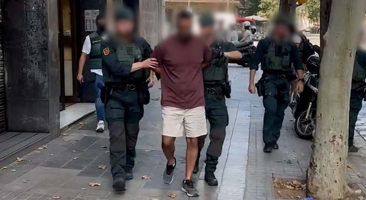 Imagen de una detención en Cataluña por yihadismo.