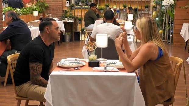 Ángel y Emilia en First Dates. (Mediaset)