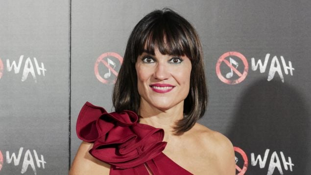 Irene Villa en un evento vestida de rojo