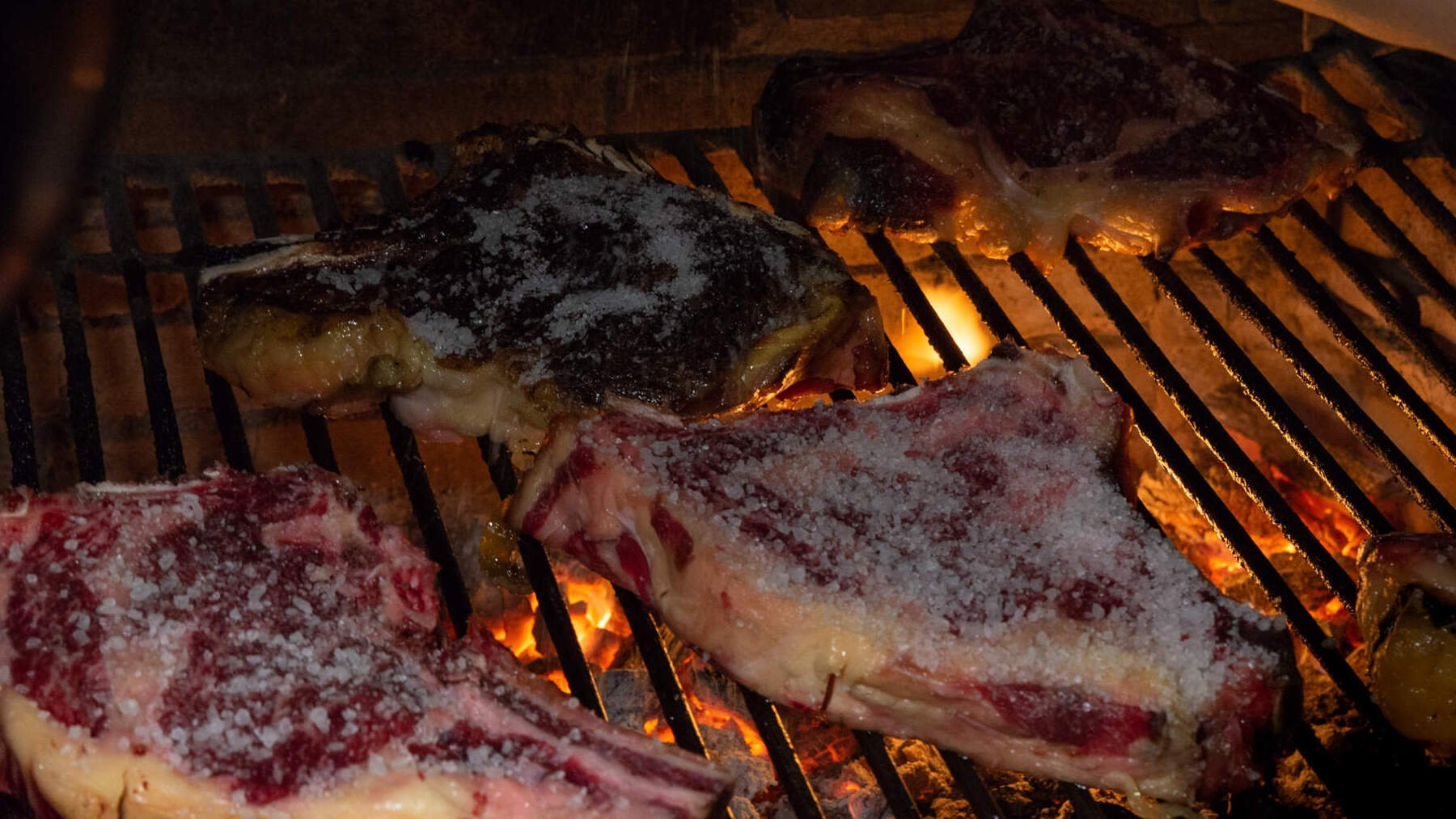 Parrilla de carne. Foto: ‘Casa Julián’.