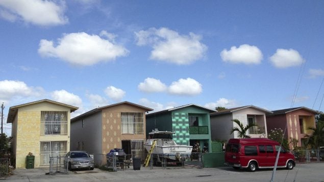 Casas coloridas, Hialeah, Ciudad en Estados Unidos, Puerto