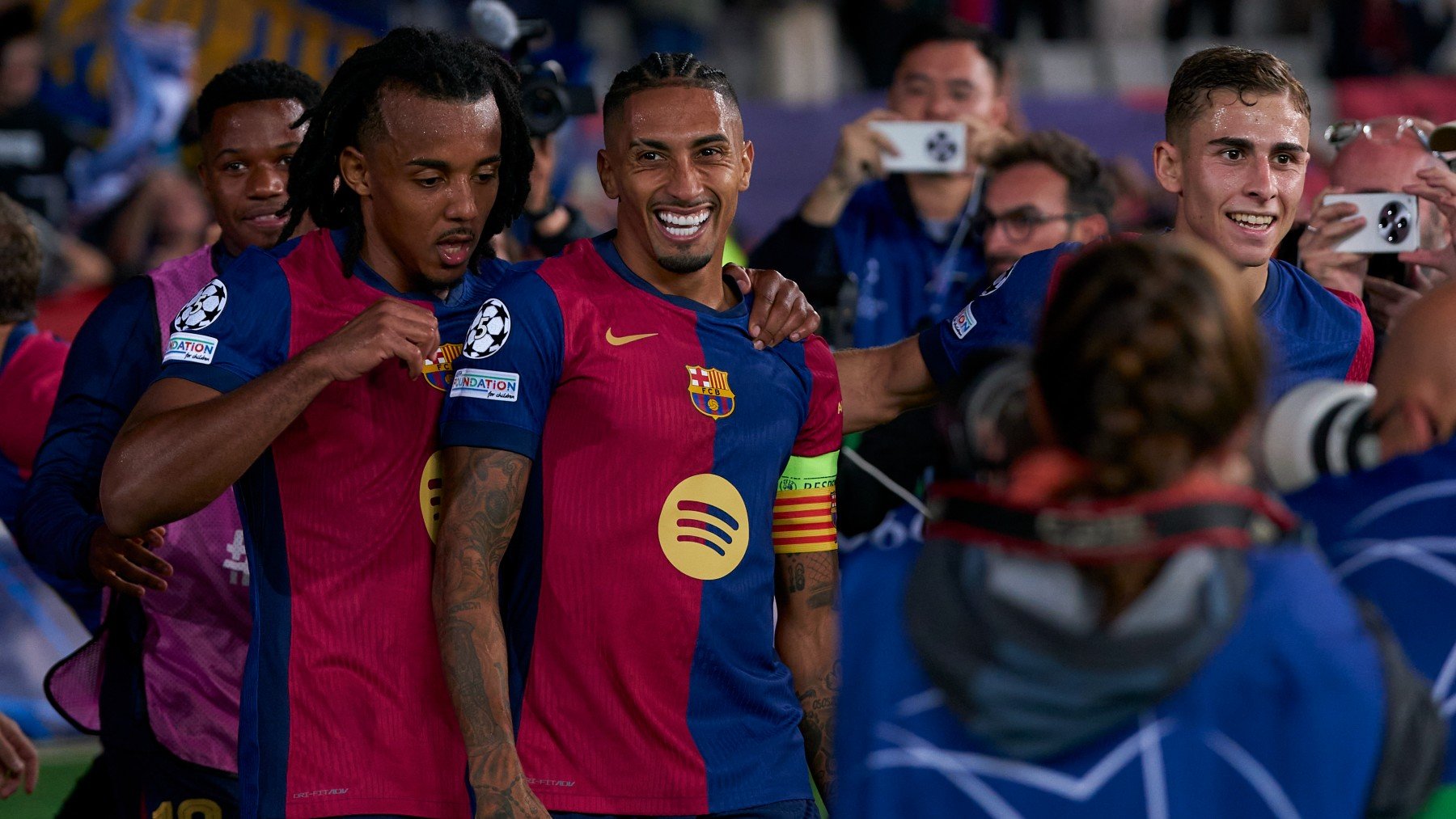 Los jugadores del Barça celebran un gol en la Champions League. (Getty)